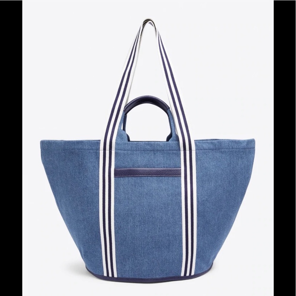 💙👜👛Draper James Large Denim Tote. NWT.💙👜👛